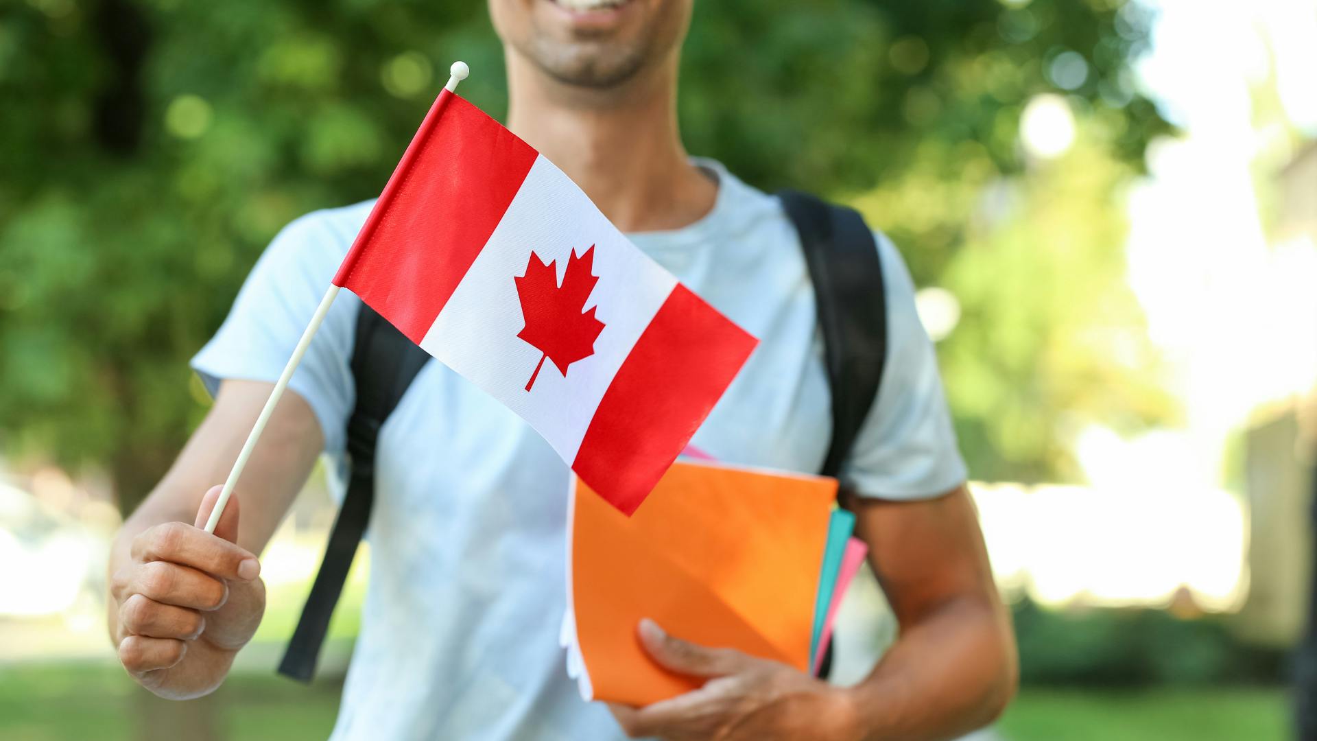 Estudar e trabalhar no Canadá: guia completo